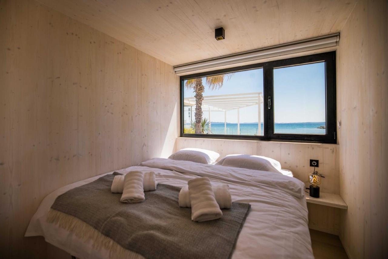 Arcadia Eco-luxe Mobile Homes With Infinity Pool By Oiko Collection Villa Privlaka (Zadar)