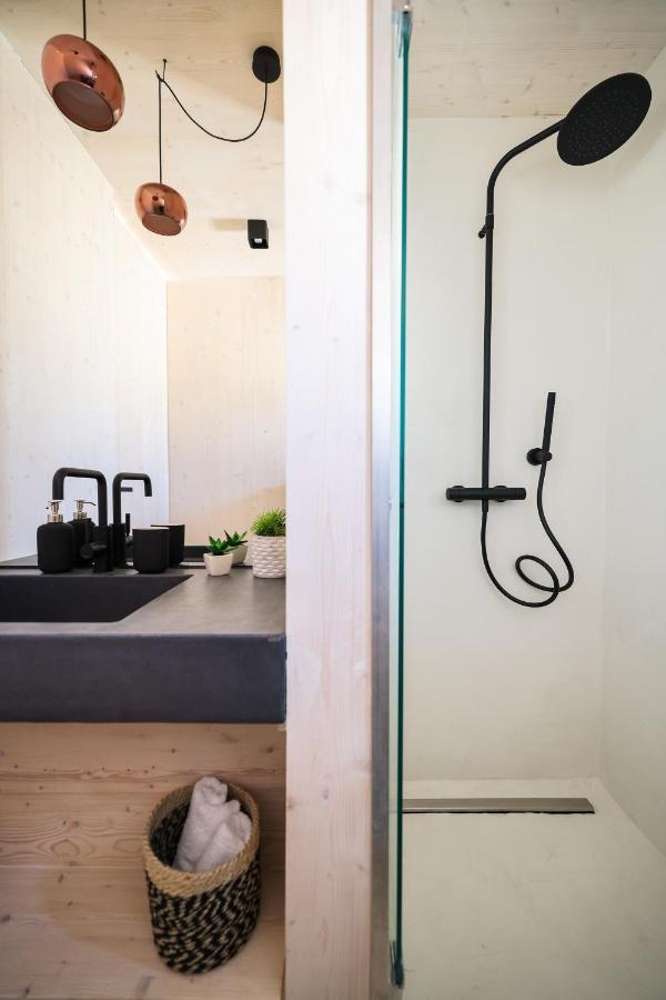 Villa Arcadia Eco-luxe Mobile Homes With Infinity Pool By Oiko Collection Privlaka (Zadar)